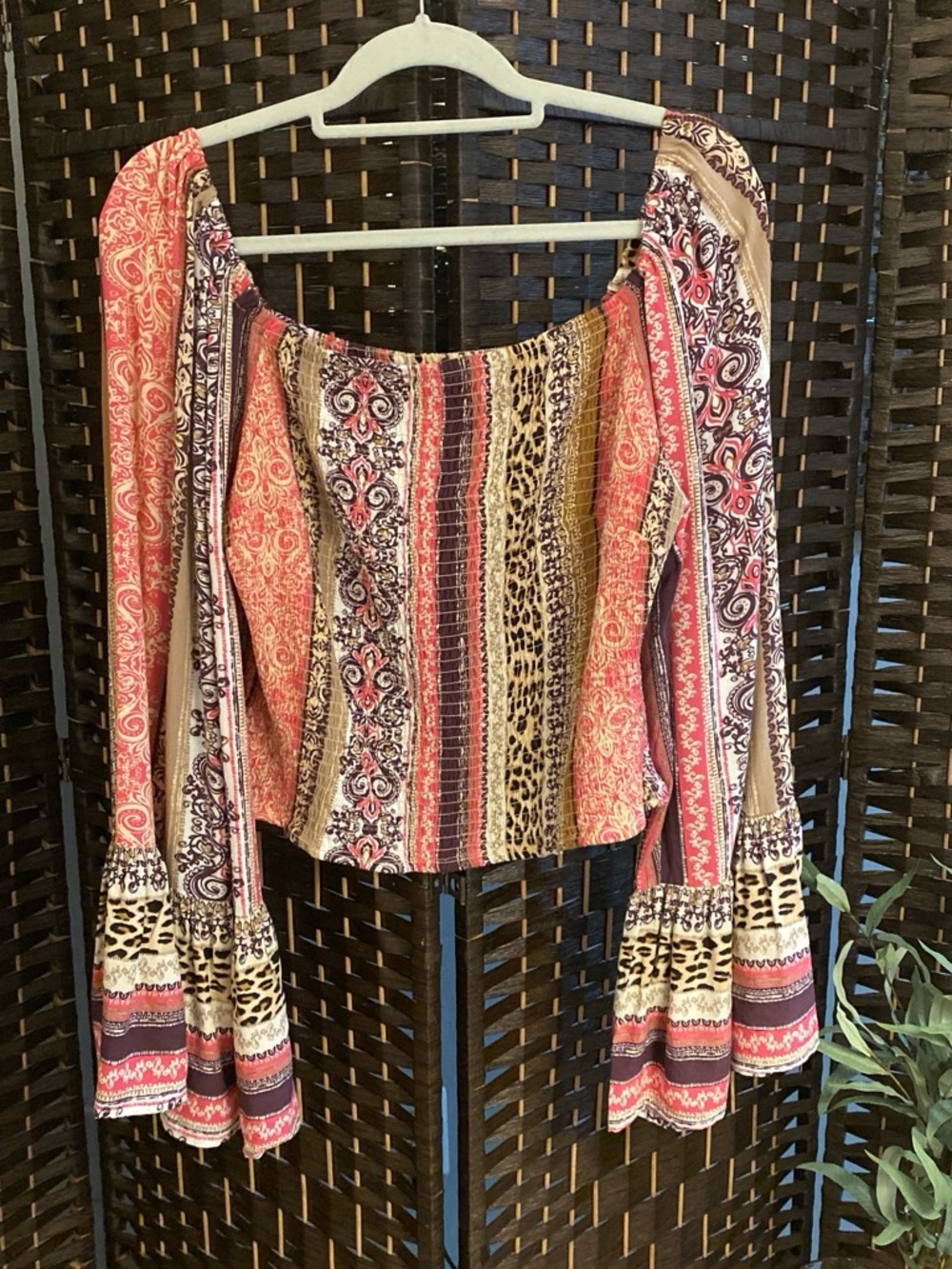 VENUS Coral Smocked Boho Off-Shoulder Cropped Top Size XL - Animal Print
